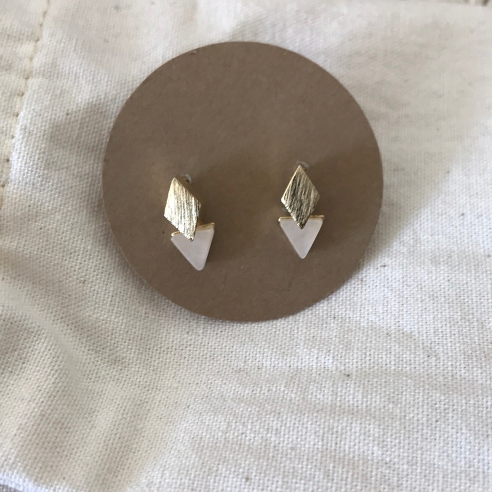Gold and rose quartz earrings